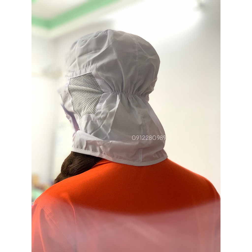 Nón kết trùm có khẩu trang vải silk màu trắng dùng trong ngành thực phẩm, thủy sản _ Hình chụp thật