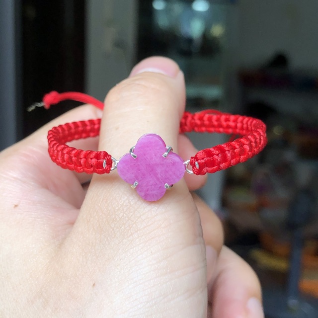 Vòng tay CỎ 4 LÁ RuBy handmade ( Quý khách vui lòng đọc kỹ mô tả để lựa chọn đúng sản phẩm )