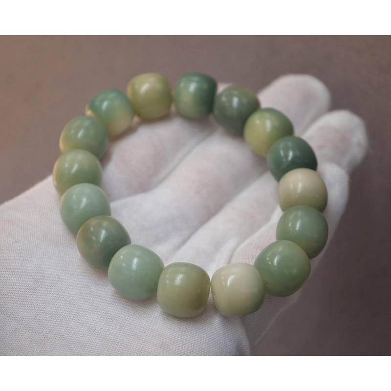 Vòng Tay Da Bồ Đề Màu Xanh Lá 12 / 13 / 14mm Cho Nam