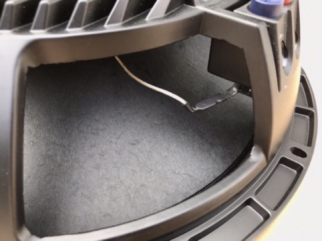Loa bass neo 40 rcf