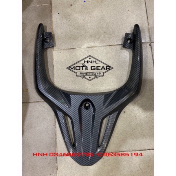 Ốp Carbon Cho Tay Dắt SH 2020 Chính Hãng Artista