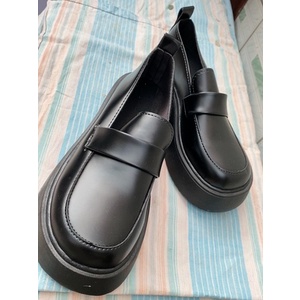 Giày ulzzang đế bằng mũi tròn mã 131
