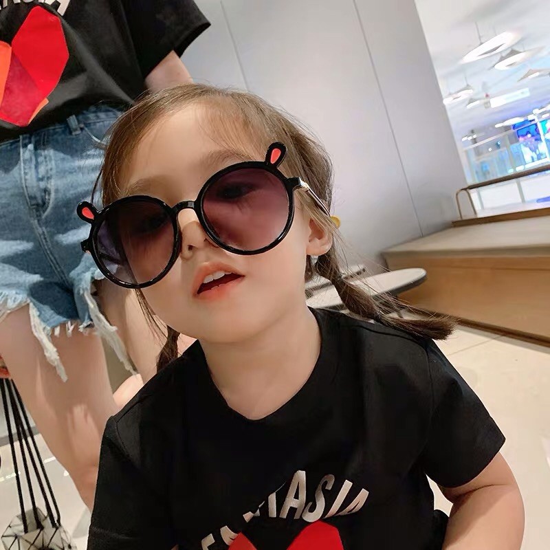 Kính Mát Hình Tai Thỏ Dễ Thương Cho Bé