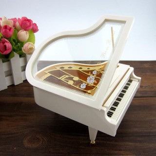 Hộp nhạc piano lên dây cót