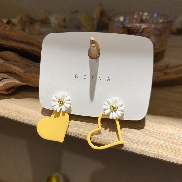 Bông Tai Hình Hoa Cúc Nhỏ Màu Trắng Phong Cách Hàn Quốc Cho Nữ