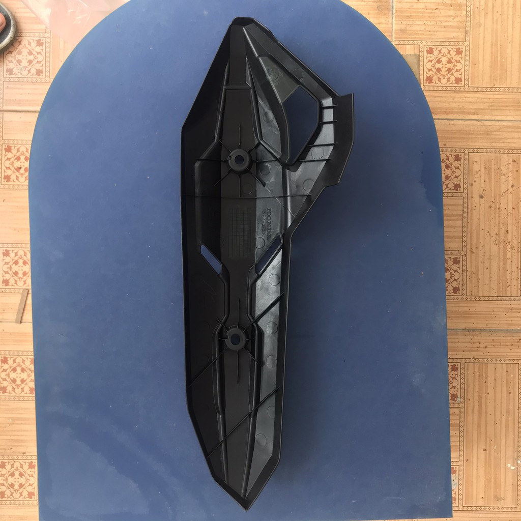 Ốp bô | Che bô | Tấm Cách Nhiệt Bô (Ống xả) Airblade | Air Blade K66 (2015 - 2019) 18318-K66-V00 zin chính hãng Honda
