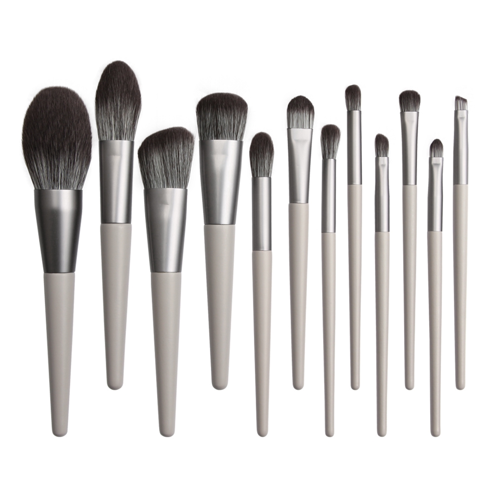 Set 12 Cọ Trang Điểm Maange Thân Màu Bạc Lông Siêu Mềm Mại