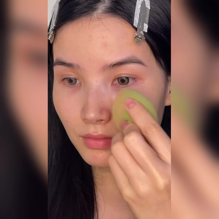 Xịt khoáng cố định lớp trang điểm PINKFLASH kiềm dầu chống dính không phai màu 40ml | BigBuy360 - bigbuy360.vn