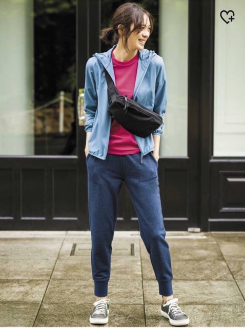 Áo khoác gió Uniqlo nữ (siêu nhẹ) - có sẵn nhiều màu đẹp | BigBuy360 - bigbuy360.vn