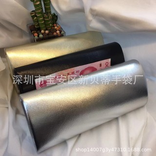 Clutch nạm đá siêu sang