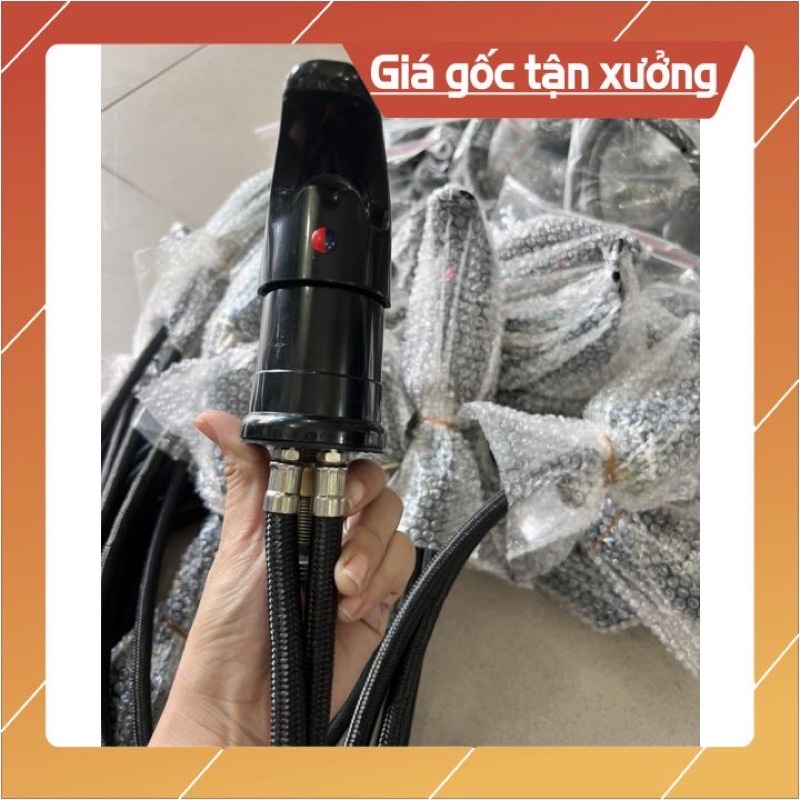 van bồn sứ chất liệu inox sáng bóng Sài cực bền (shop giao hàng đúng như hình ảnh tự chụp