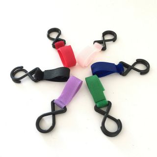 Móc treo đồ cho xe đẩy, xe nôi