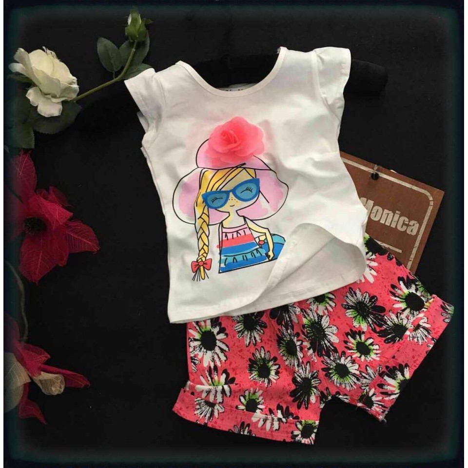 Bộ cô gái mắt kiếng