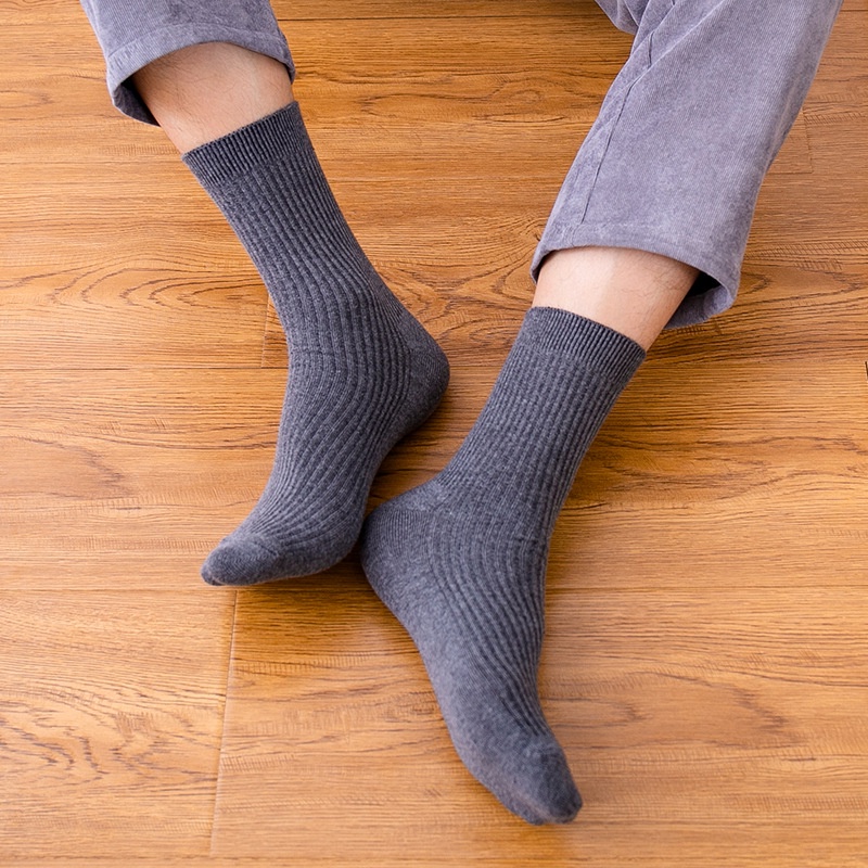 Tất ống dài đến giữa bắp chân thiết kế màu trơn thanh lịch cho nam