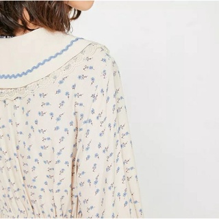 Vero Moda Đầm hoa nhí vintage
