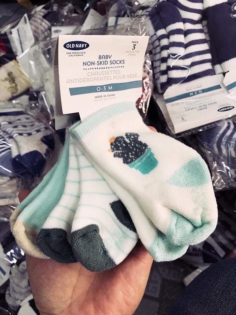 SET 3 ĐÔI TẤT CAO CỔ CHỐNG TRƯỢT SIÊU DÀY OLD NAVY