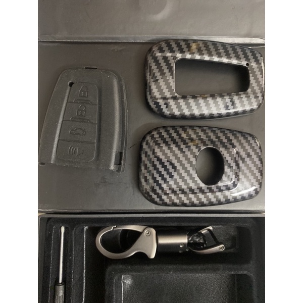 Ốp Corola Cross vỏ khoá Carbon kèm móc toyota phụ kiện xe