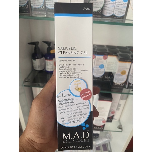 Gel rửa mặt làm sạch mụn M.A.D Salicylic Cleansing Gel