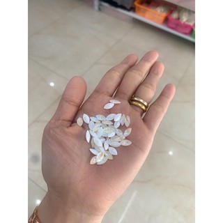 đá khối hình thoi cao cấp