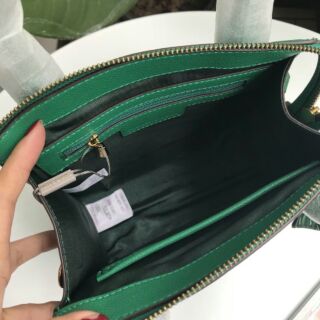 Túi charles and keith chuẩn AUTH