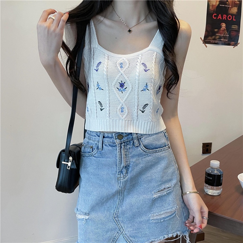 Áo 2 dây bản to LUHAZO croptop sexy kiểu Hàn Quốc phong cách Ulzzang nhiều màu ôm body thêu hoa Siêu Hot DK8T302