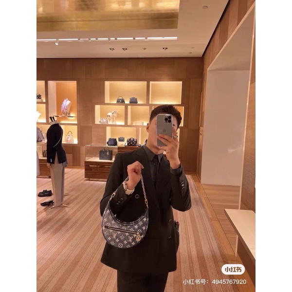 Túi đeo W266-20 dáng bầu hai màu nâu và jeans fullbox nguyên seal code quá là yêu