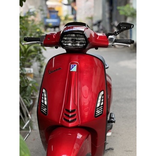 Ốp bảo vệ đèn pha Vespa Sprint