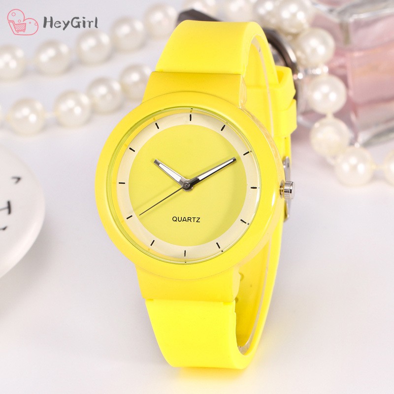 Ultra-thin Ladies Quartz Watches Couple Casual Watches Simple Round Dial Silicon Strap Lightweight Comfortable