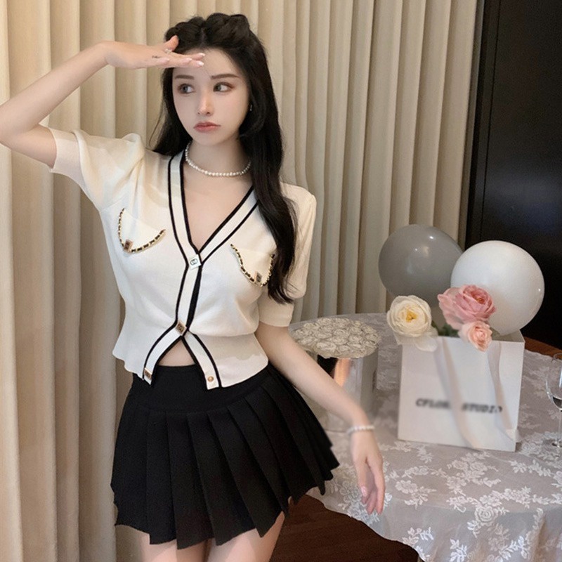 Áo Cardigan Dệt Kim Tay Ngắn Cổ Chữ V Form Ôm Thời Trang Cho Nữ