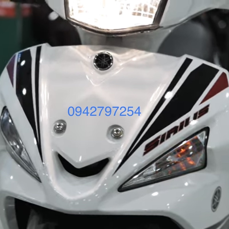 Sơn xe máy Yamaha Sirius màu Trắng pha lê MTP002-1K và MTP704-2K Ultra Motorcycle Colors