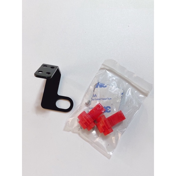 Đồng hồ KOSO vuông báo 3 chức năng đo VOL , đo nhiệt độ, cổng sạc USB lắp được nhiều dòng xe
