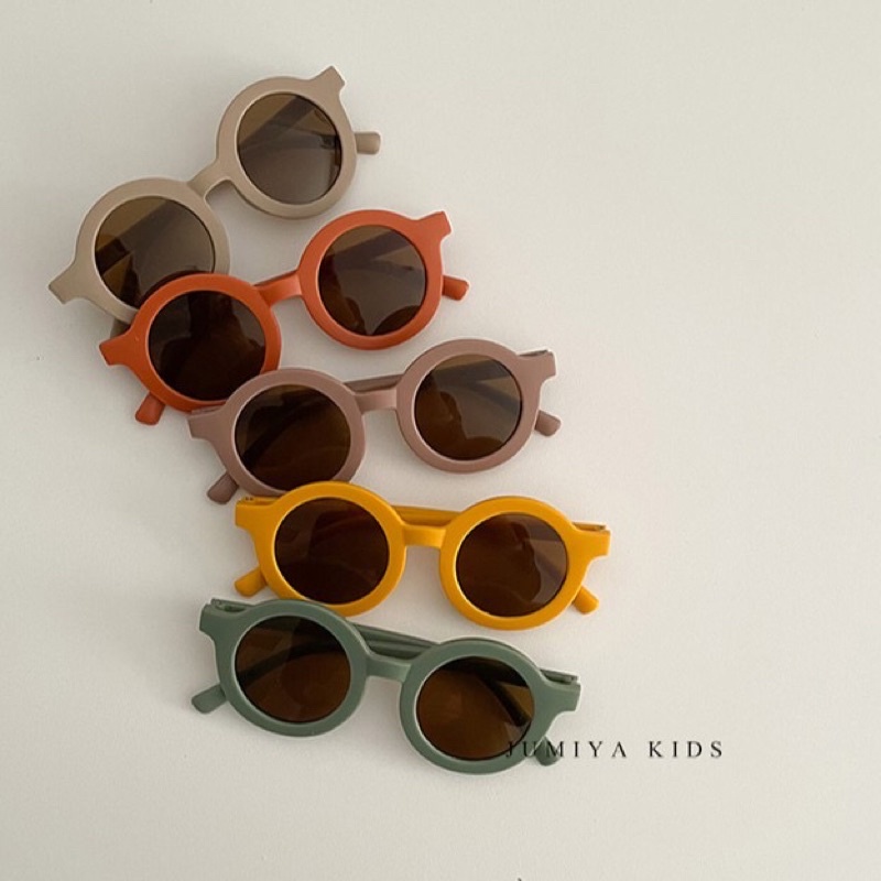 Kính gọng tròn dễ thương thời trang cho bé