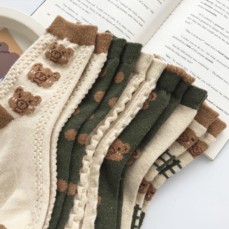 Đôi Vớ Ren In Hình Chú Gấu Dễ Thương Cho Nữ