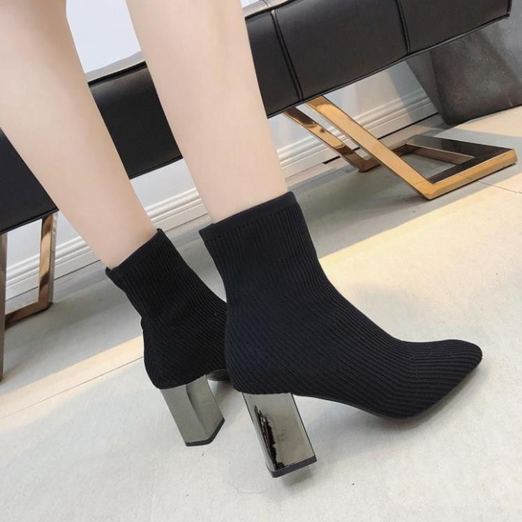 Boots Nữ, Giày Boot Nữ Cao Cổ Gót Vuông 6 Cm Chất Len Êm Hot Trend Cao Cấp  Minhtushoes Hai Màu Đen-Kem Bảo Hành 12 Thán | BigBuy360 - bigbuy360.vn