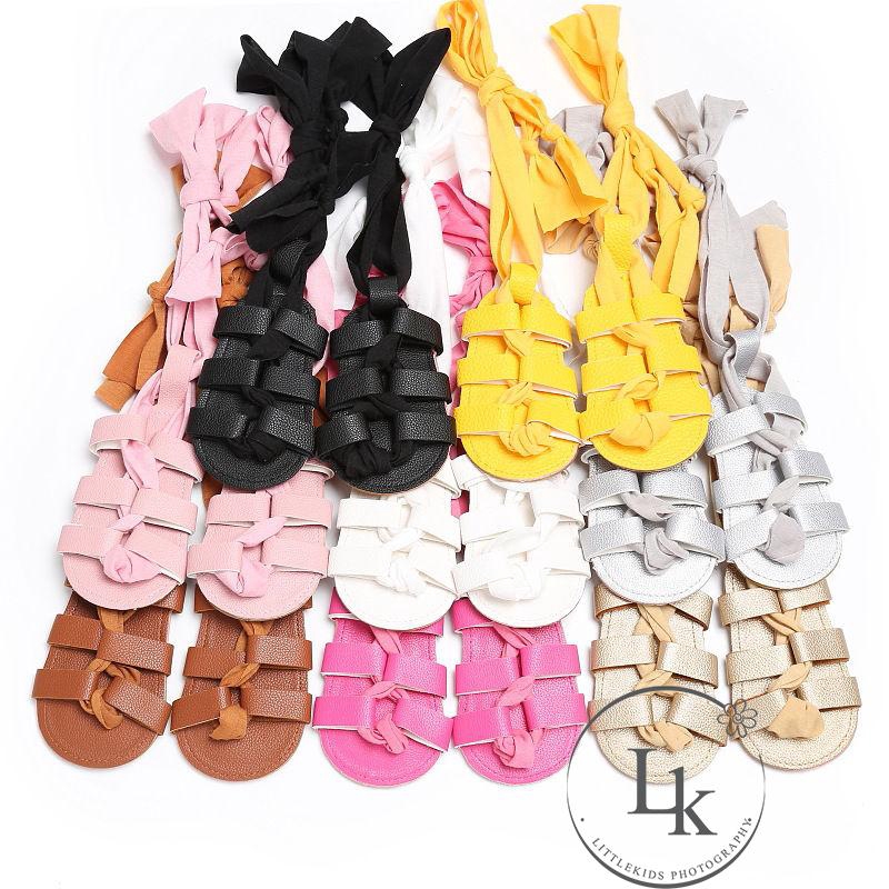 Giày sandal cột dây dễ thương và thời trang cho bé gái