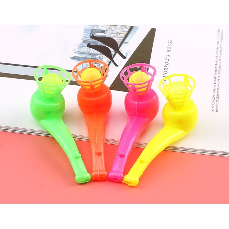 Trò chơi thổi bóng giữ thăng băng cho bé