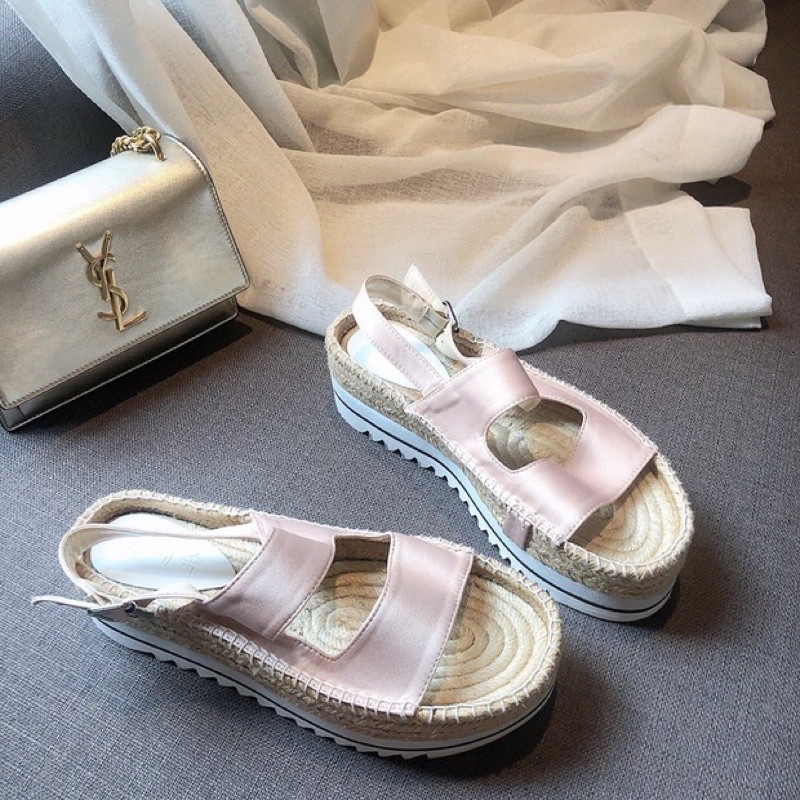 Giày sandal Hàn đế bánh mỳ cói cao siêu xinh