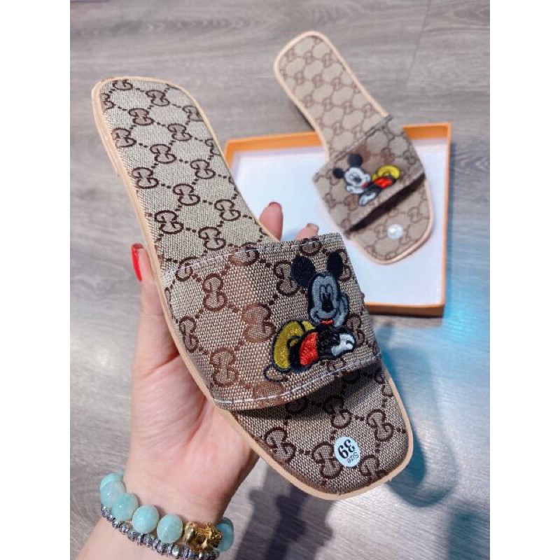 Dép chuật mickey