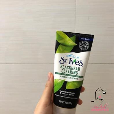 Tẩy Da Chết Làm Sạch Mụn Đầu Đen Trà Xanh St.Ives Blackhead Clearing Green Tea Scrub 170g