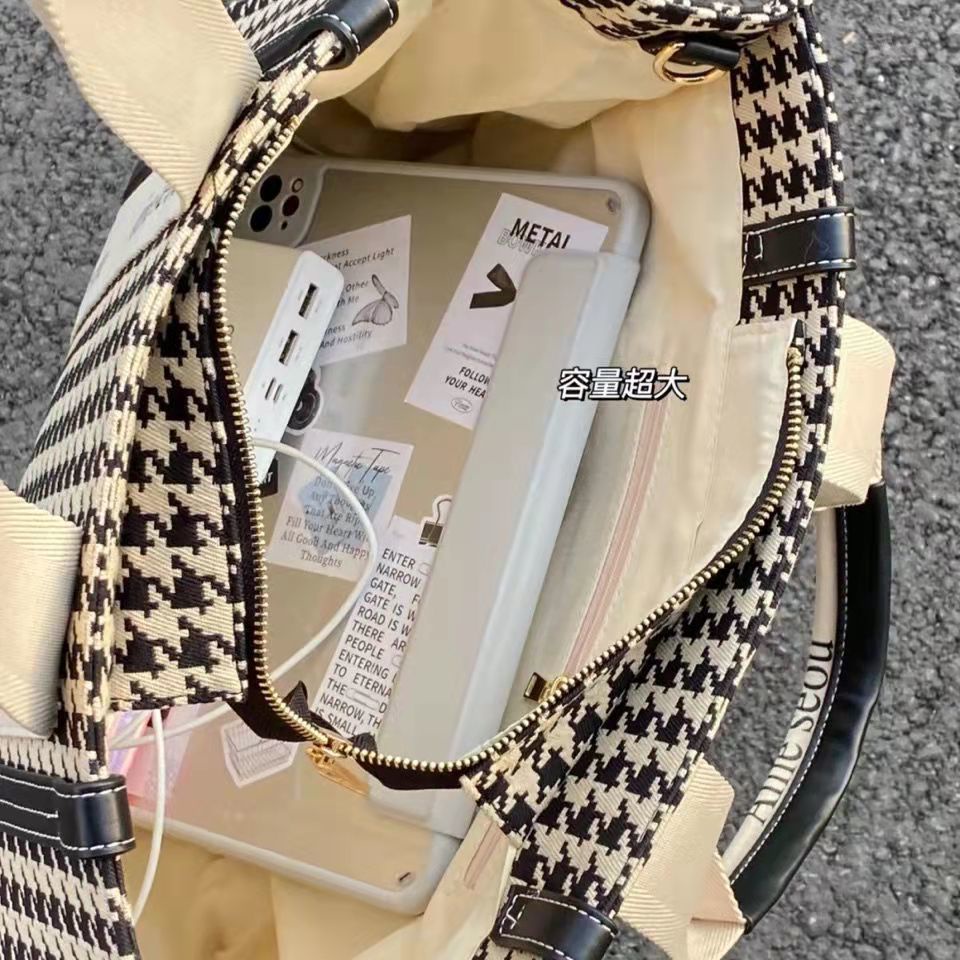 Túi đeo chéo JASMIN NOIR hình hộp thiết kế đơn giản thời trang cho nữ