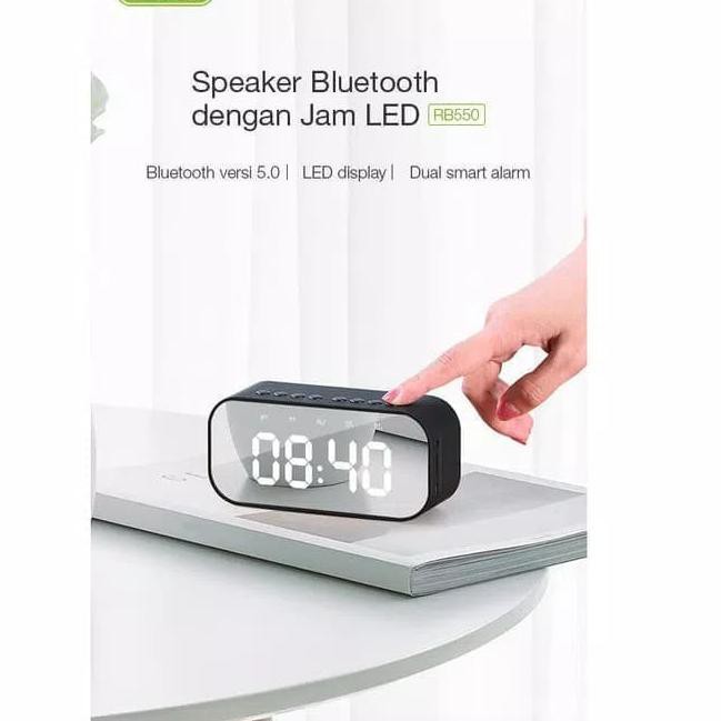 Loa Bluetooth 5.0 Rb550 Hình Robot Báo Thức Hiển Thị Đèn Led