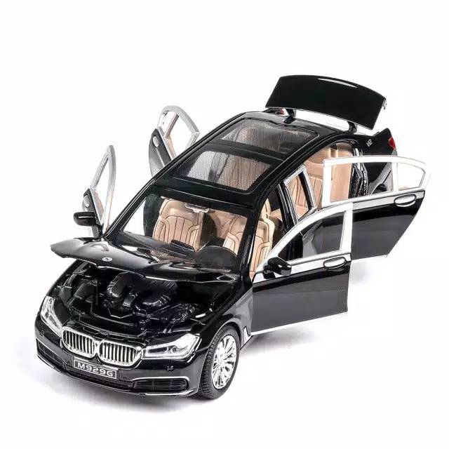 Mô Hình Xe Hơi Bmw 760li M929G Tỉ Lệ 1: 24