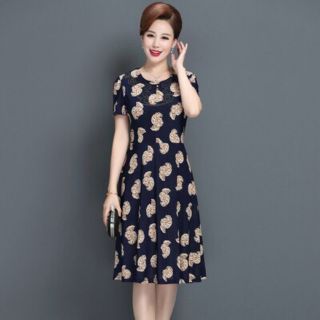 Đầm hoa lụa đẹp cho mẹ