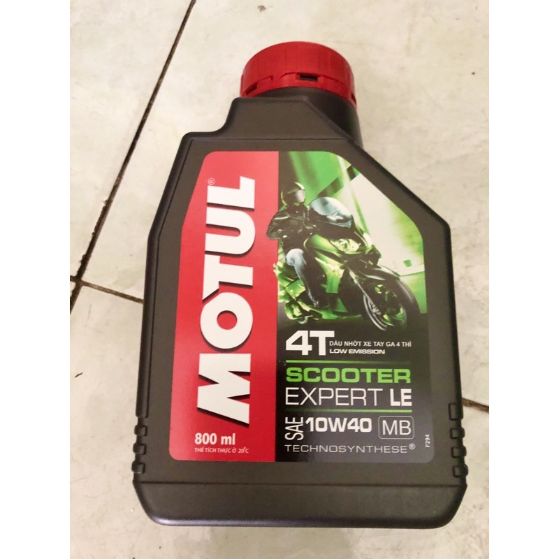 Nhớt Motul 10W40 xe ga 800ml