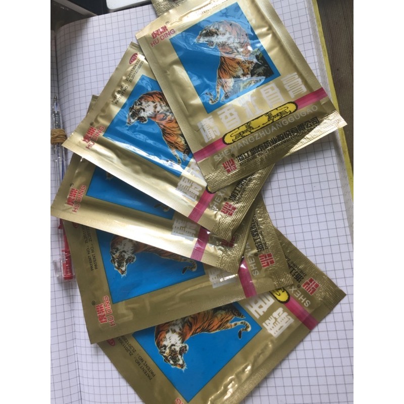 Miếng dán / cao dán con cọp