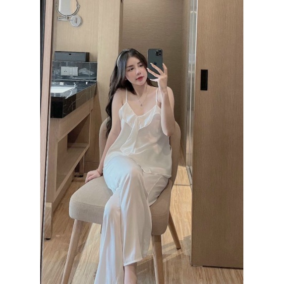 Đồ Ngủ, Đồ Bộ, Pijama Nữ Áo 2 Dây Xẻ Tà Quần Dài Lụa Latin Mịn Mát Freesize