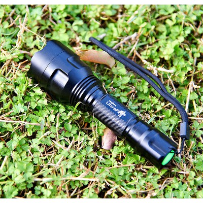 Đèn pin siêu sáng nhỏ gon và tiện dụng - Sản phẩm chưa bao gồm pin