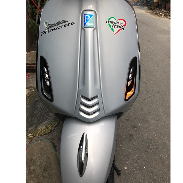 bộ chụp đèn (ốp đèn) xi nhan dành cho vespa sprint và primavera