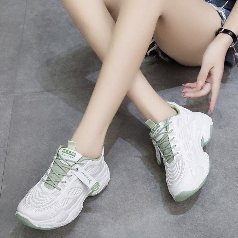 Giày Thể Thao Sneaker Nữ Thông Hơi Viền Xanh Siêu Đẹp