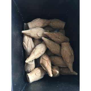 Trầm hương cao cấp Loại 1 - Loại hảo hạng (Búp Sen Nhỏ) - Hộp 20 Nụ Trầm